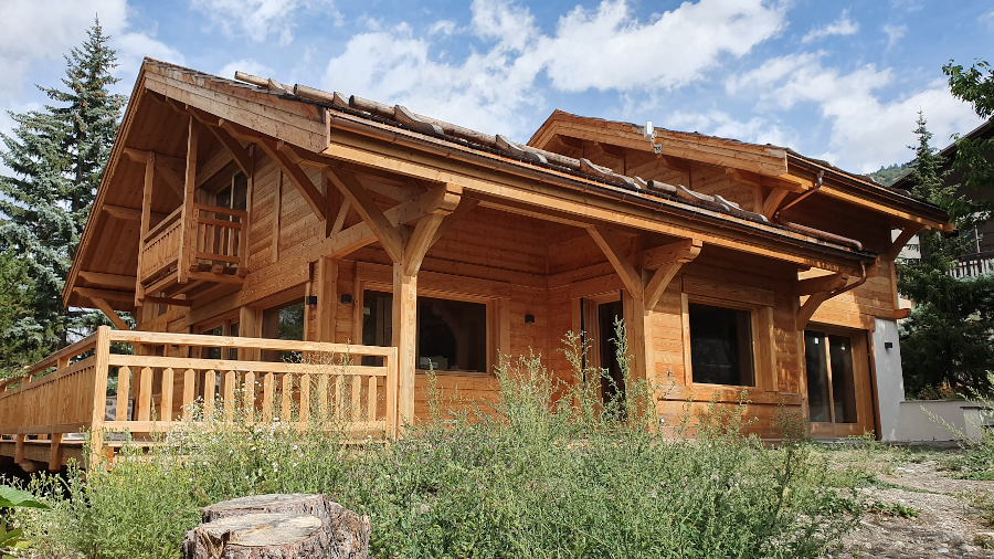 Photo d'un chalet à Serre-Chevalier rénové et repensé par Fabien Ollagnier architecte